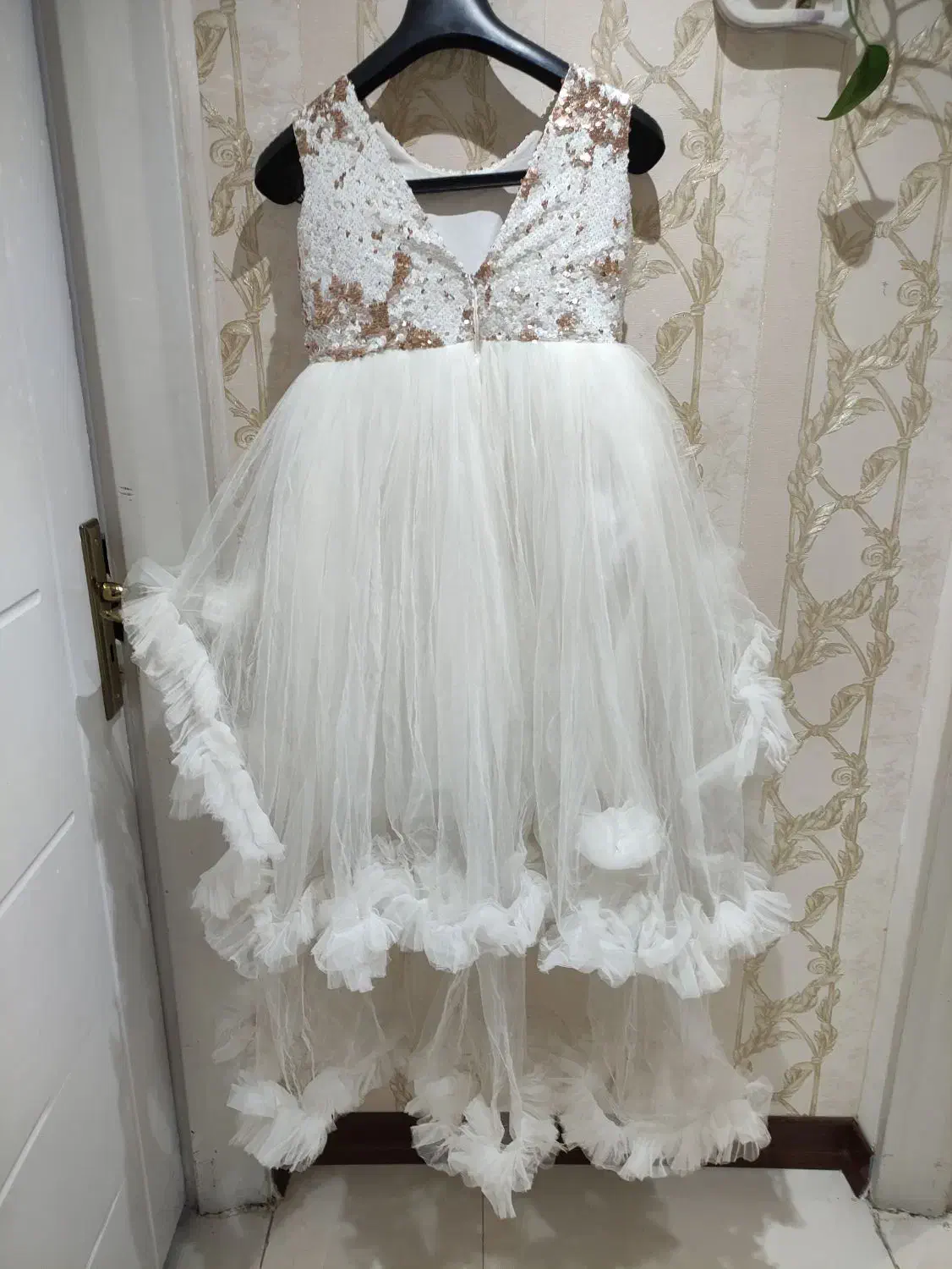 لباس عروس بچه گانه|کفش و لباس بچه|اندیشه, اندیشه فاز ۱|دیوار