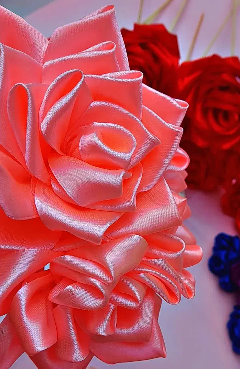 گل ربانی|گل مصنوعی|فومن, |دیوار