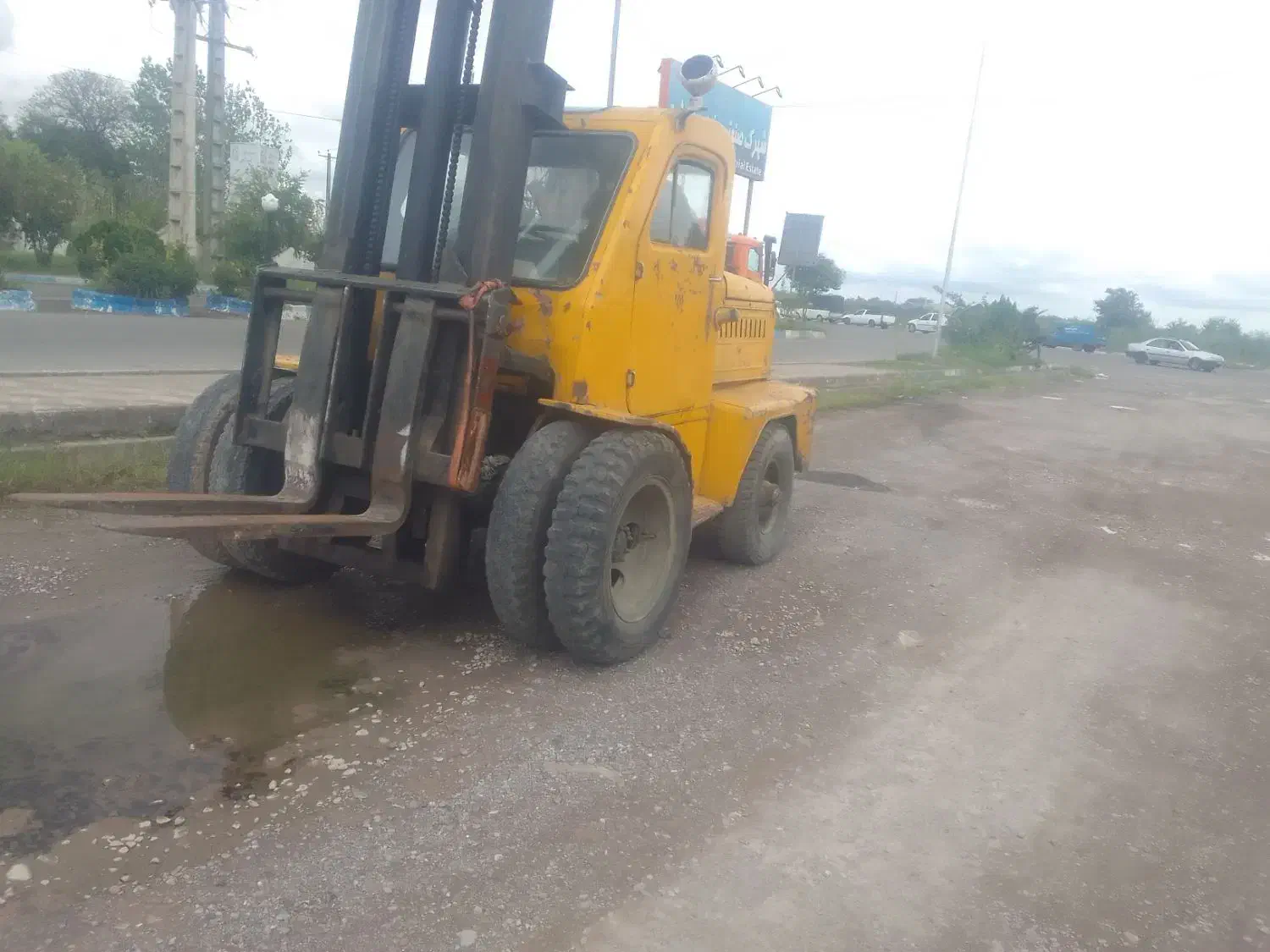 لیفتراک|خودرو سنگین|رشت, شهرک صنعتی|دیوار