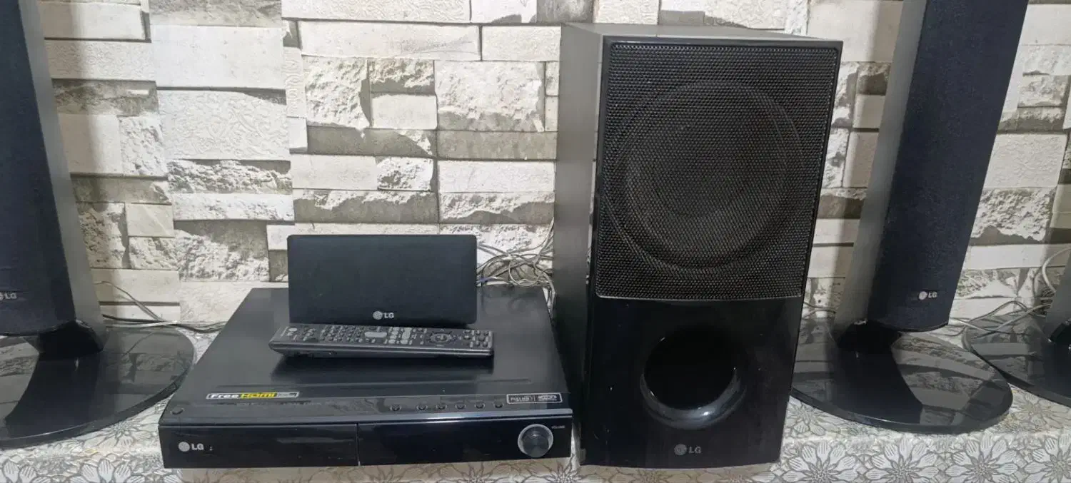 سیستم خانگی LG تمیز  بسیار با کیفیت|سیستم صوتی خانگی|قم, حاج خلیل|دیوار