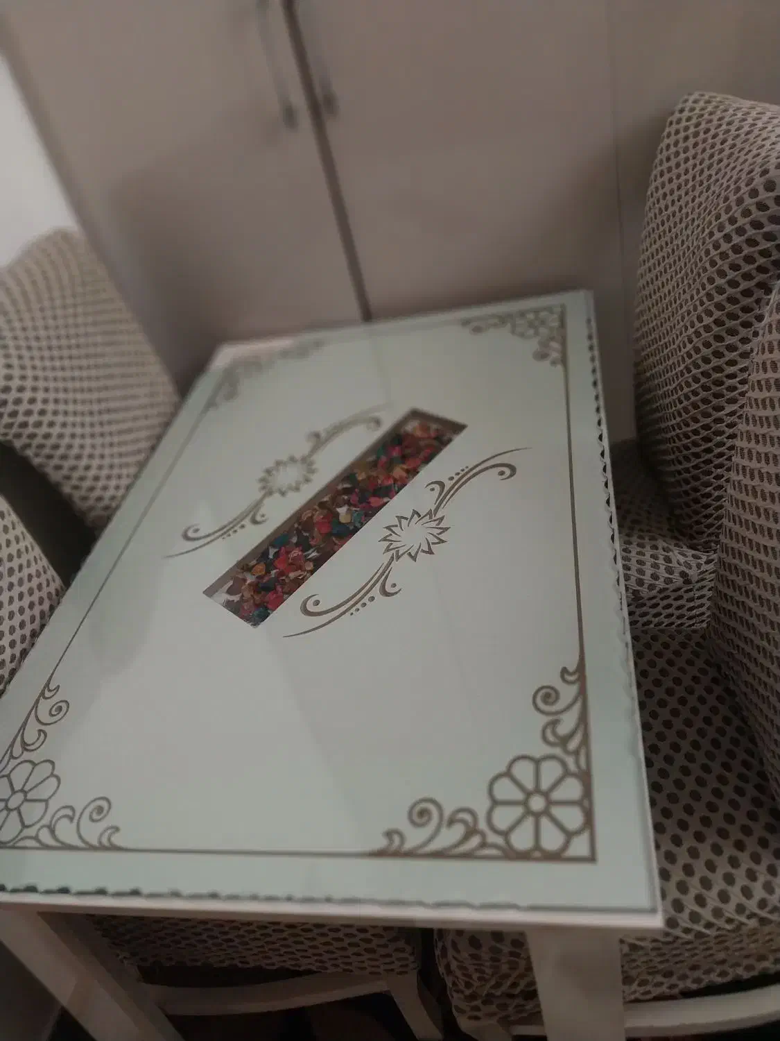 میز غذاخوری|میز و صندلی غذاخوری|اردبیل, |دیوار