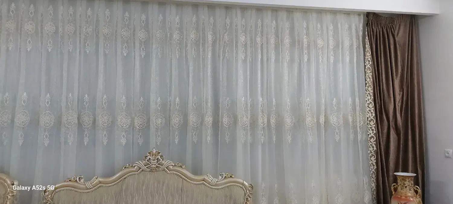 پرده نو همراه با دو والان پرده|پرده، رانر، رومیزی|قم, شاه سید علی|دیوار