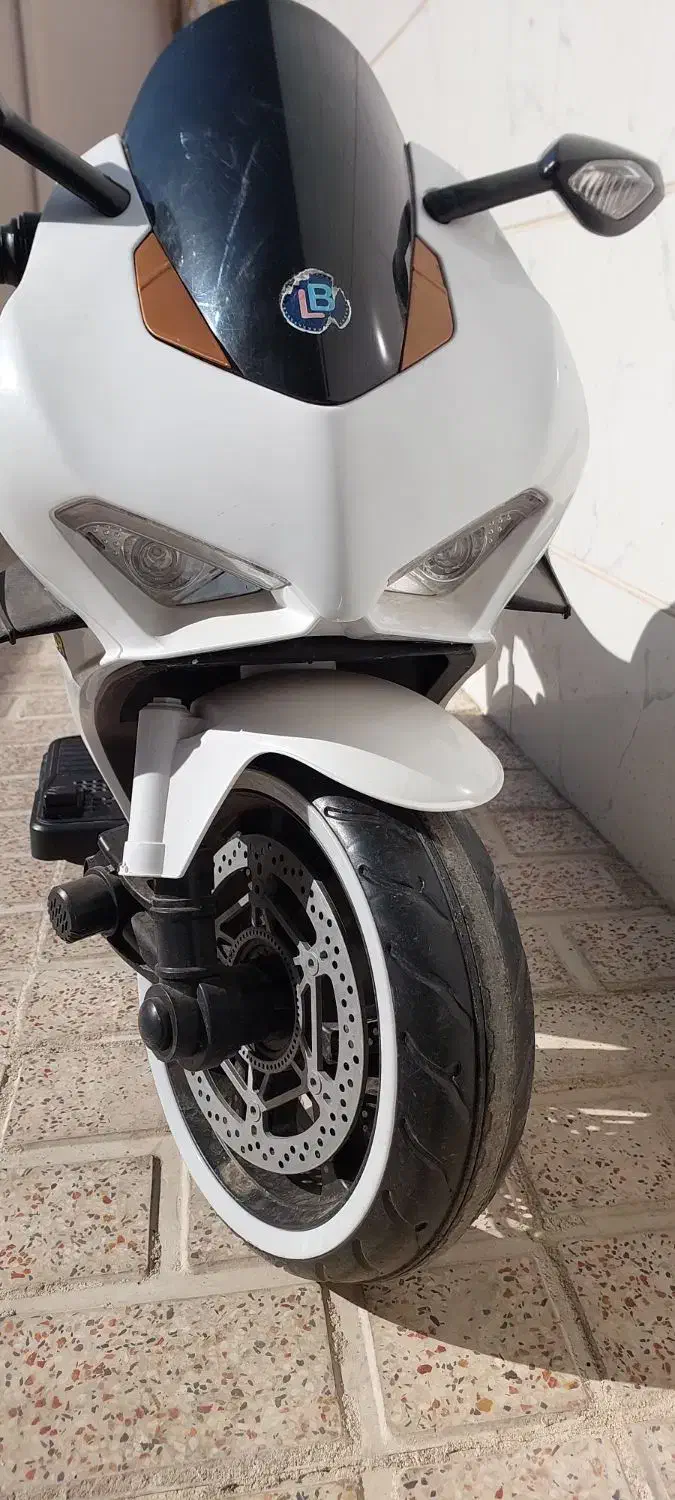 موتور شارژی سالم ودر حد نو .|اسباب و اثاث بچه|محمدیه-قزوین, |دیوار