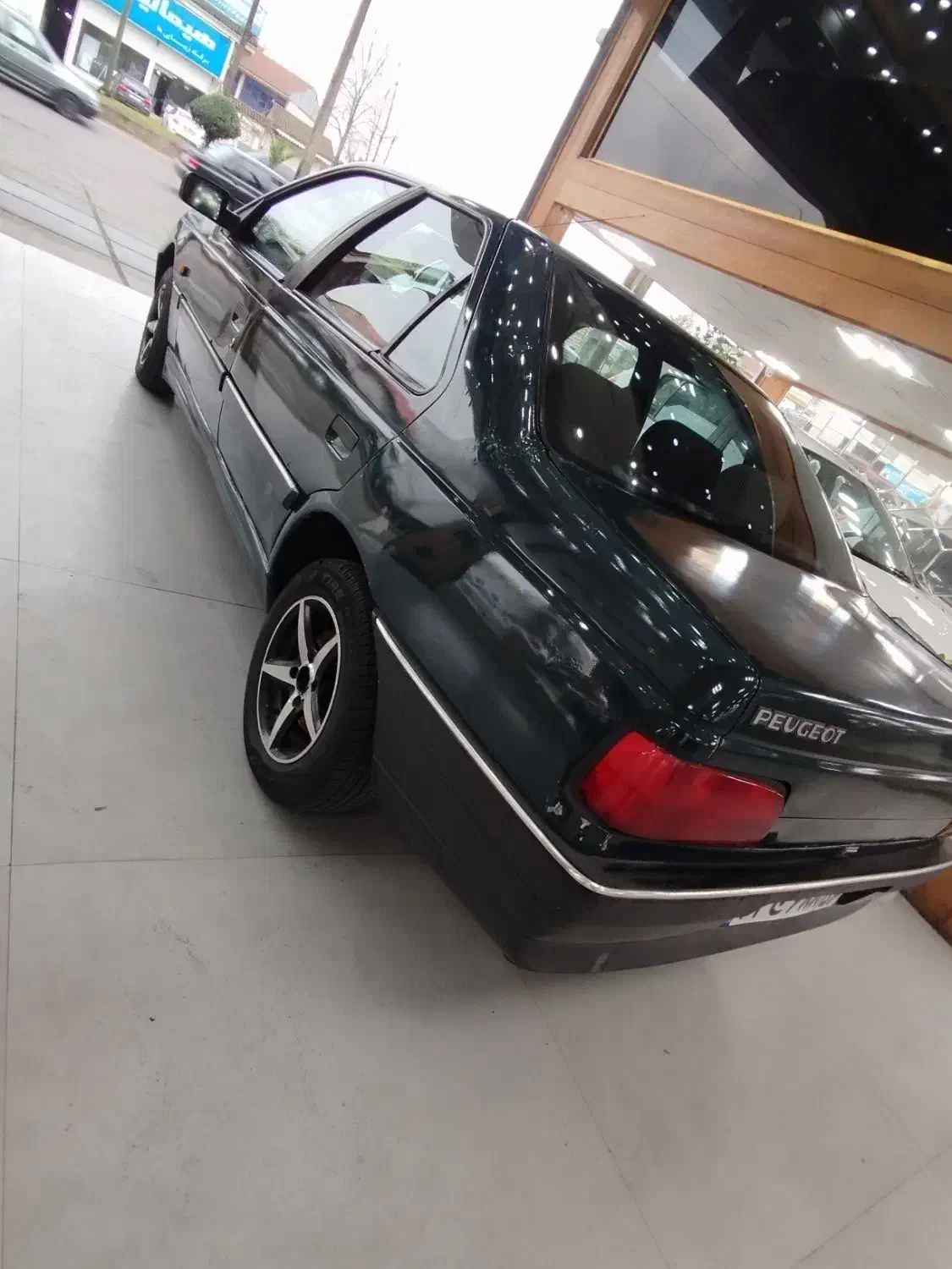 پژو ۴۰۵ جی ال ایکس|خودرو سواری و وانت|آستانه اشرفیه, |دیوار