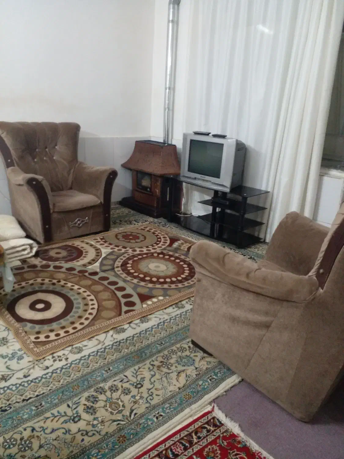 کرایه ی سوئیت مبله حیاط دار|اجارهٔ کوتاهمدت آپارتمان و سوئیت|اصفهان, هفتون|دیوار