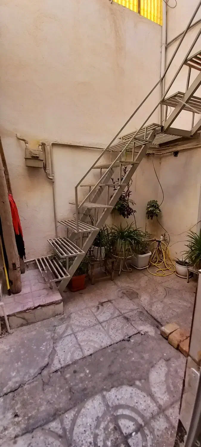 خانه دو طبقه بازسازی شده مجزا حیاط دار ۵۰ متری|فروش خانه و ویلا|پاکدشت, شهرک انقلاب|دیوار