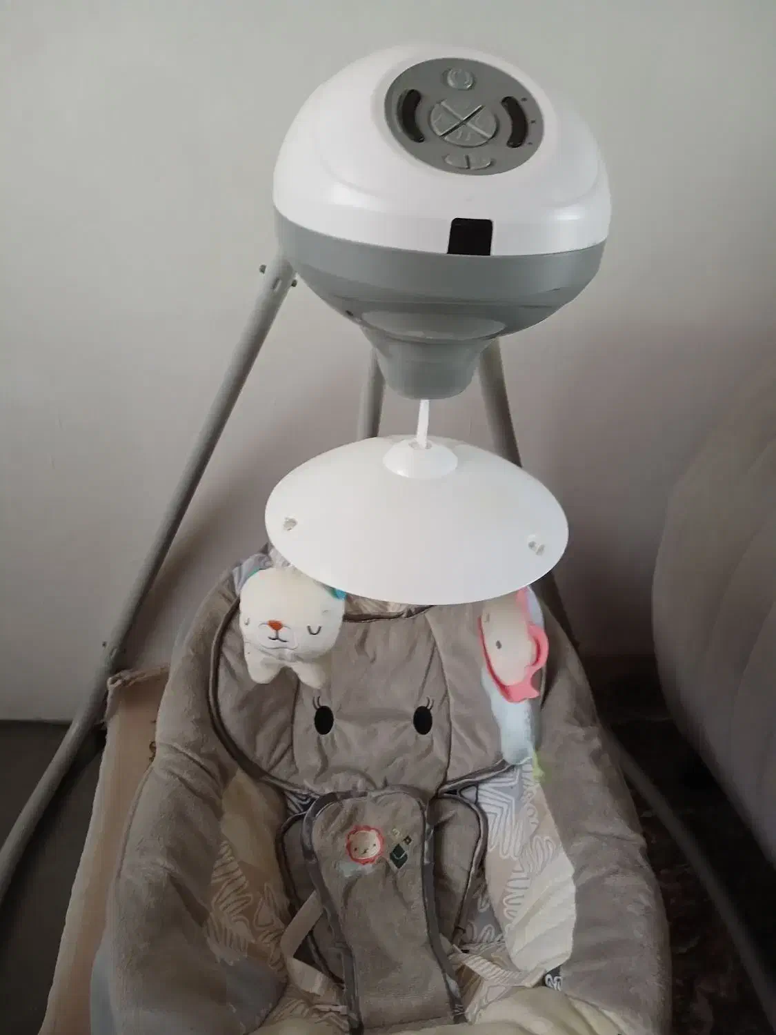 گهواره برقی فروش.ف.ور.ی|تخت و صندلی بچه|عباسآباد, |دیوار