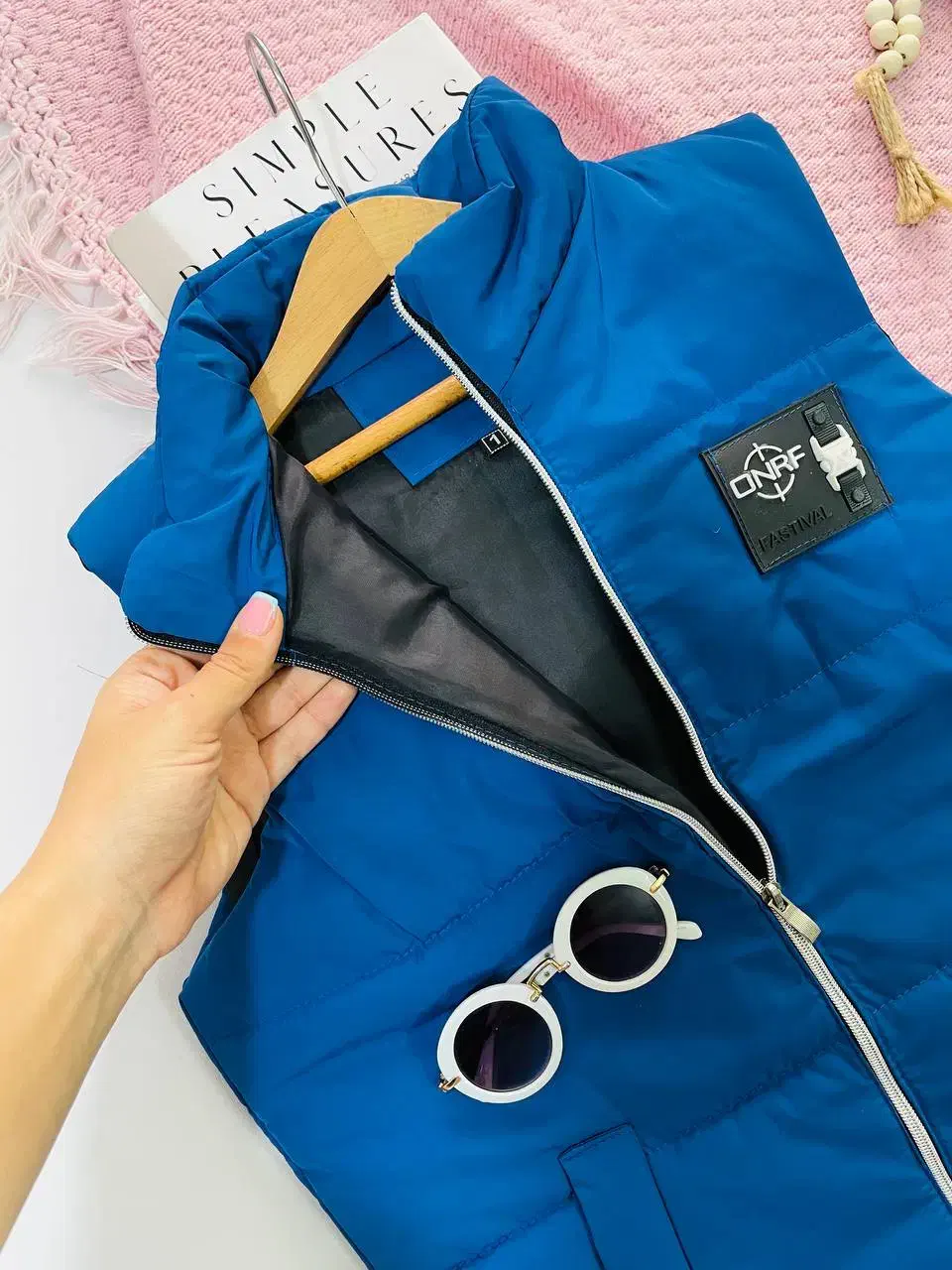 پافر|لباس|بندر انزلی, سامانسر|دیوار