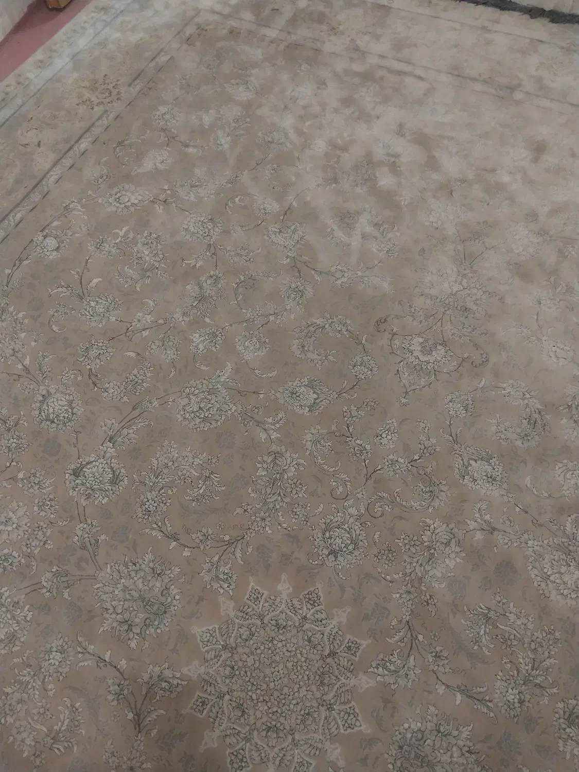 فرش نو گل برجسته|فرش|لردگان, |دیوار