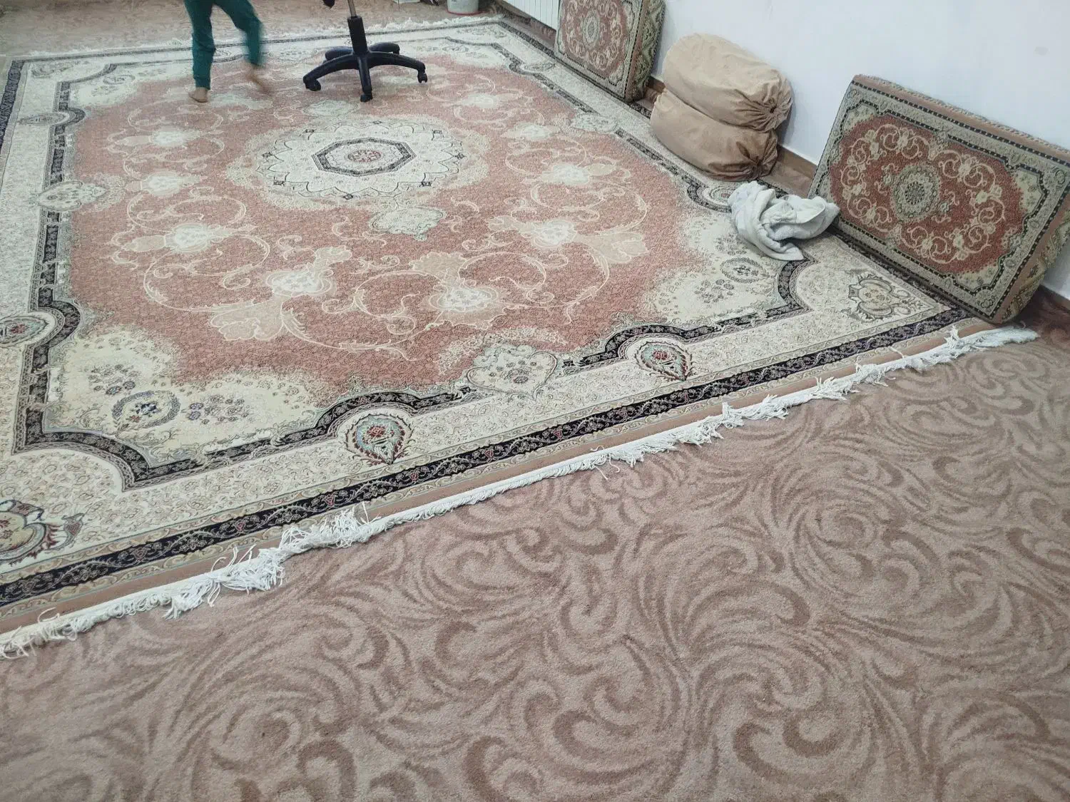 پالاز|موکت|بانه, |دیوار