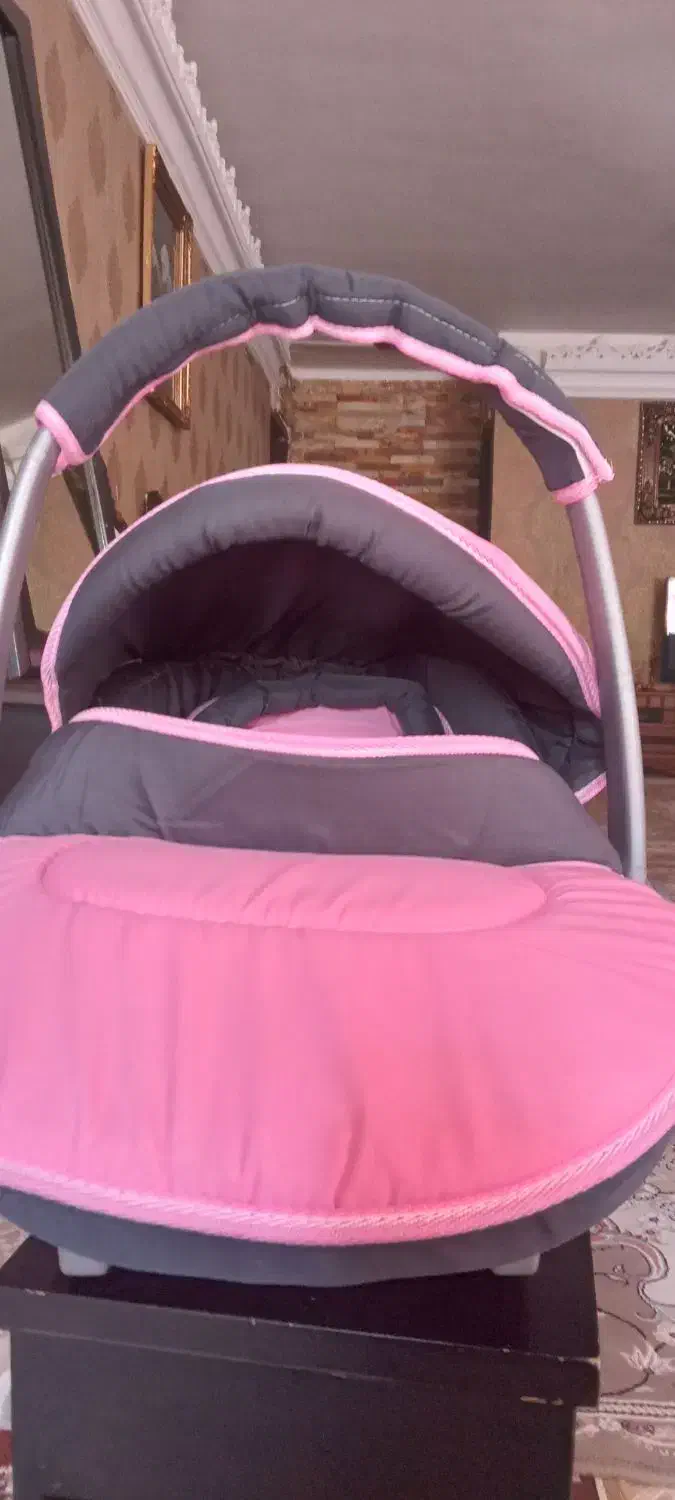 کریر نو مارک لاهیجان|اسباب و اثاث بچه|بروجرد, |دیوار