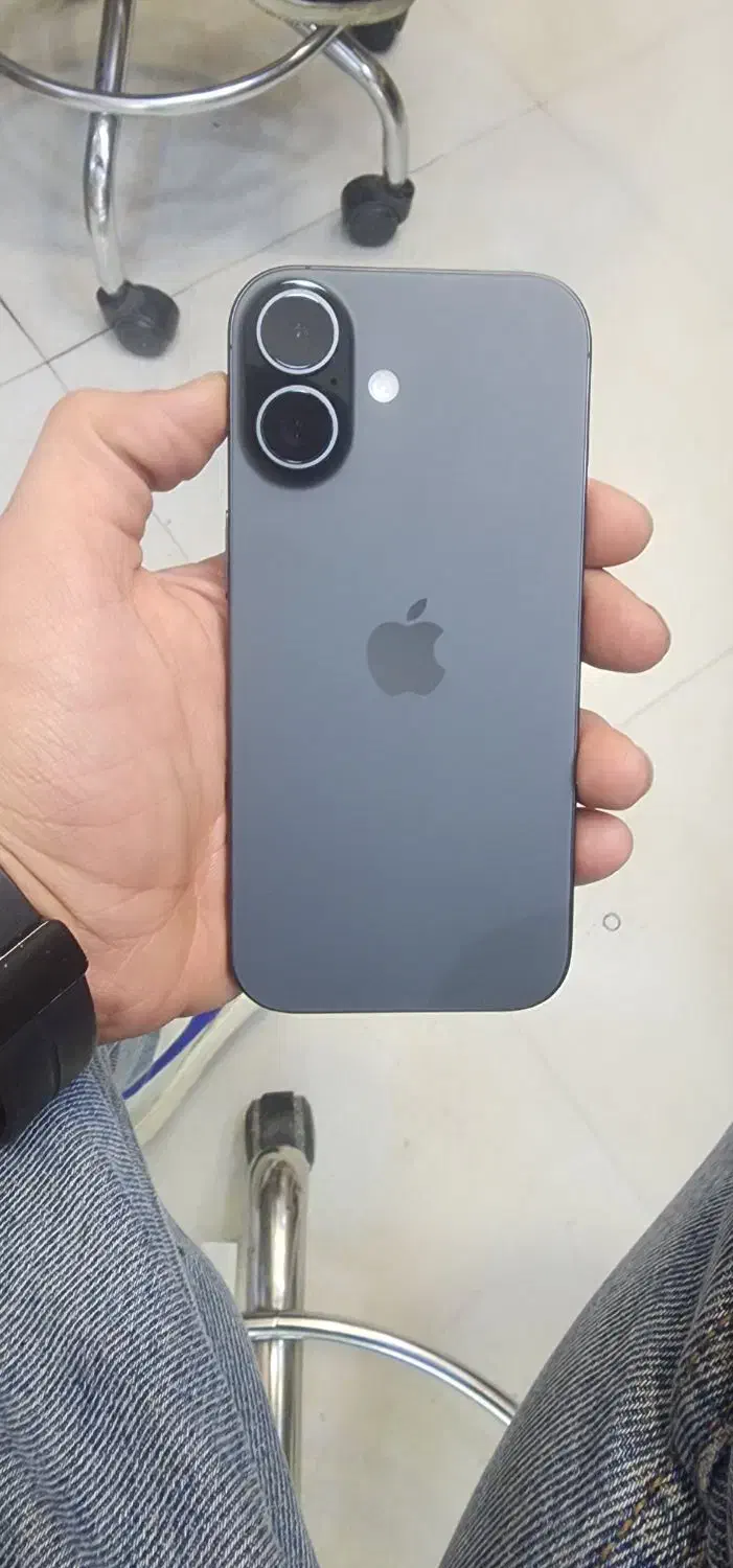 iPhone 17 normal 256g درحد نو|موبایل|تهران, شهرک محلاتی|دیوار