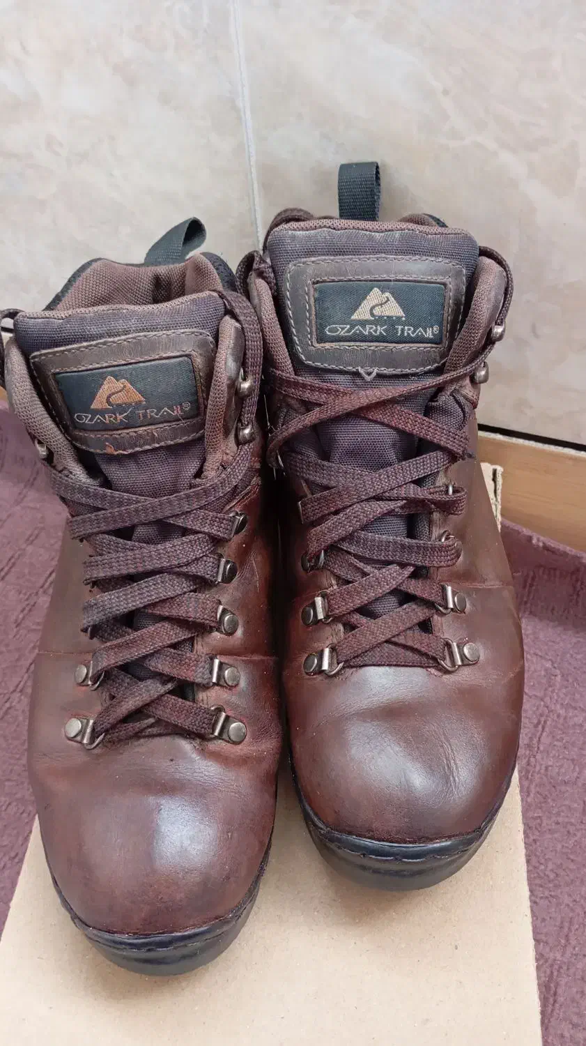 کفش کوهنوردی اورجینال دست دوم|کیف، کفش، کمربند|گنبد کاووس, |دیوار