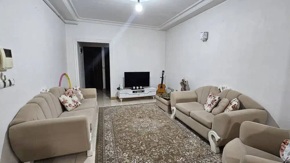 آپارتمان ۸۲ متری طبقه سوم،معلم(سرگل)|اجارهٔ آپارتمان|رشت, علی آباد|دیوار