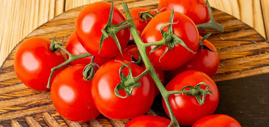 انگور عسگری و گوجه|خوردنی و آشامیدنی|قم, قلعه کامکار|دیوار