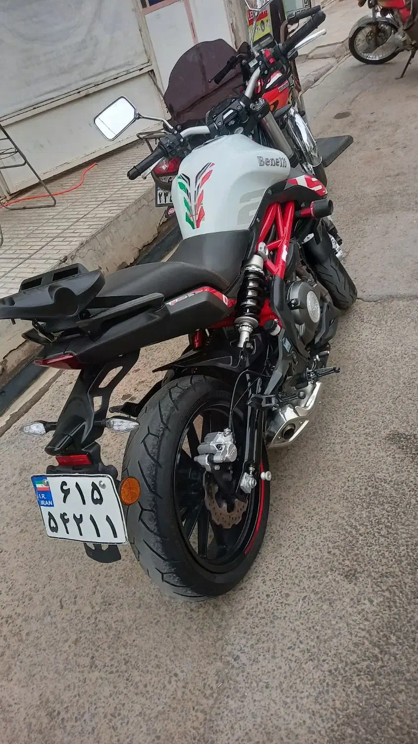 فروش بنلی جفت سیلندر ۳۰۰|موتورسیکلت|قم, نیروگاه|دیوار