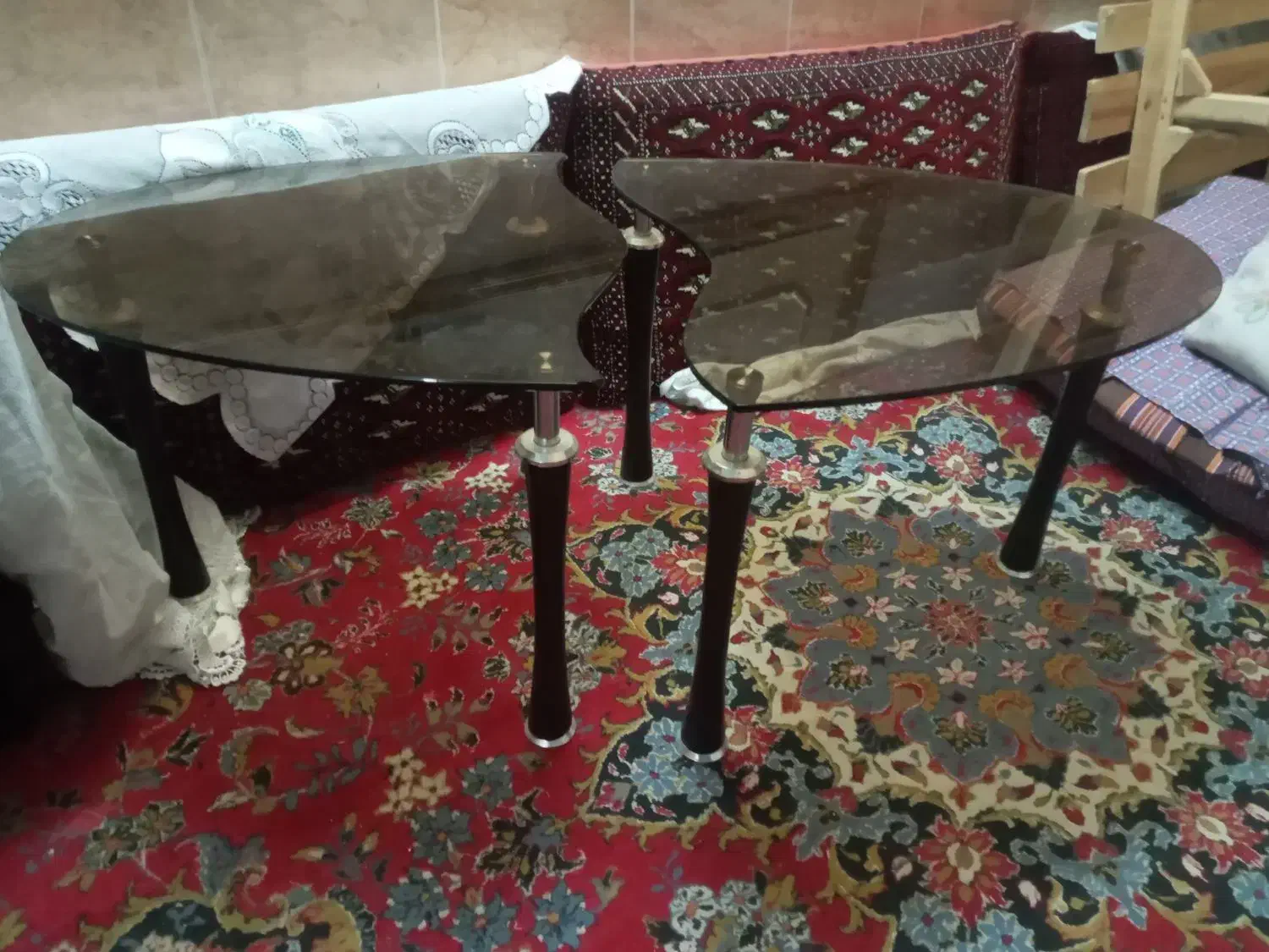 میز جلو مبلی سالم|مبلمان خانگی و میز عسلی|تربت‌حیدریه, کلاته توکلی|دیوار