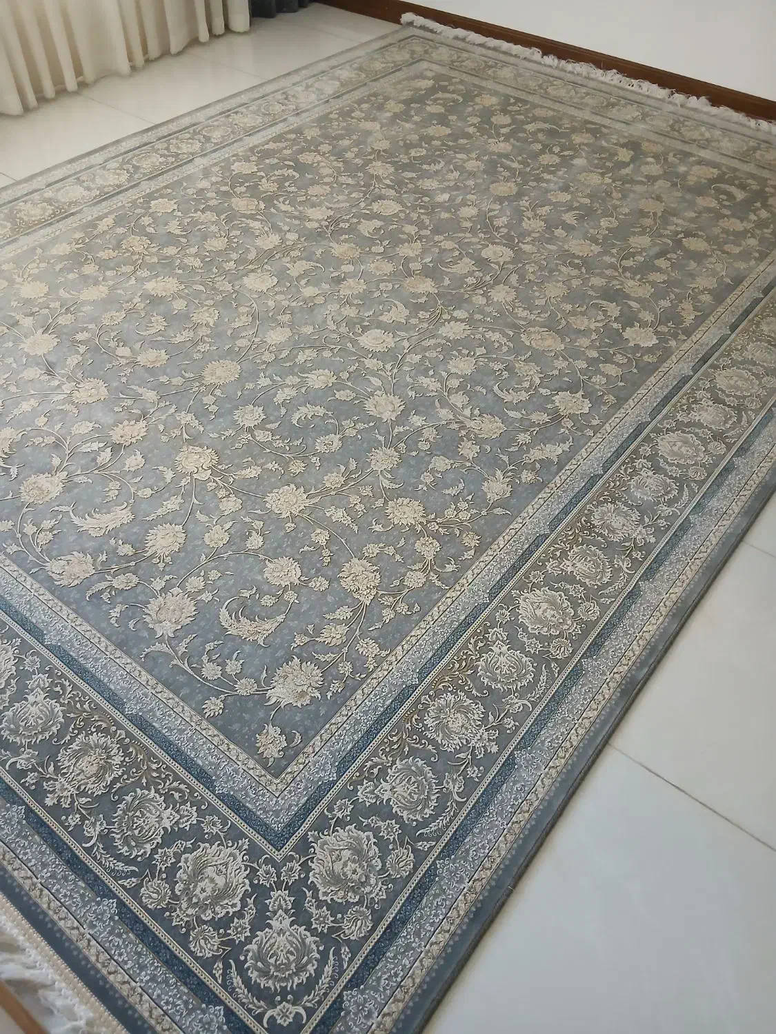 فرش ۱۵۰۰ شونه قیطران|فرش|اسفرورین, |دیوار