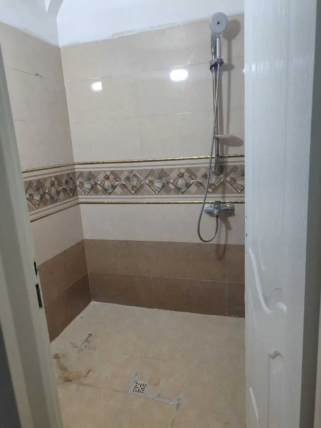 آپارتمان 69 متری دو خوابه فول