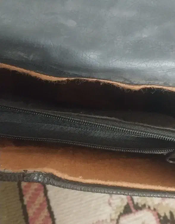 کیف شونه ای|کیف، کفش، کمربند|گلبهار, شهر جدید گلبهار|دیوار