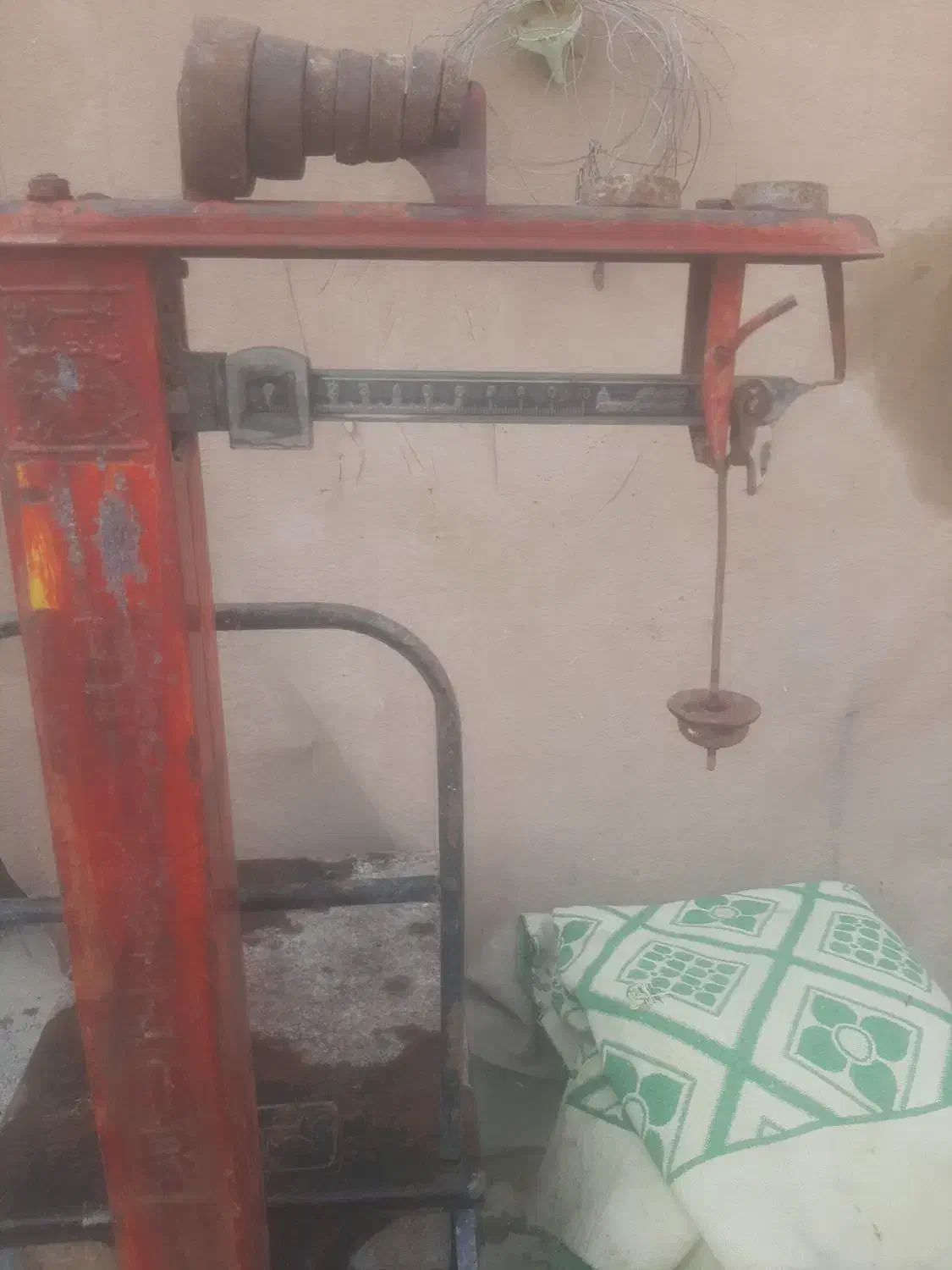 باسکول ۲۵۰ کیلویی|ابزارآلات|بندر گناوه, |دیوار