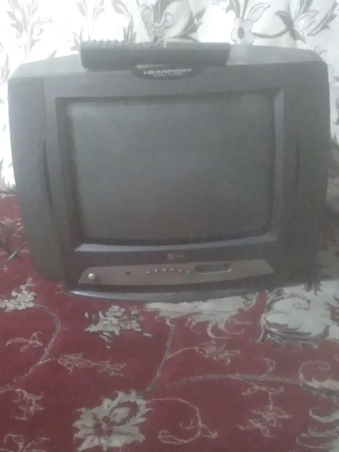 تلویزیون ۱۴اینچ برند LG|تلویزیون و پروژکتور|ملایر, |دیوار