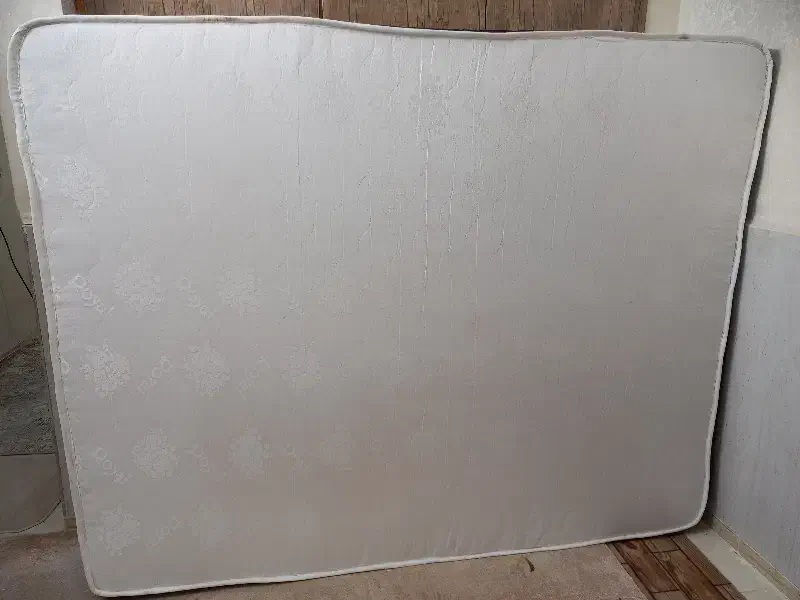 خوشخواب|تشک تختخواب|لاهیجان, لیالستان|دیوار