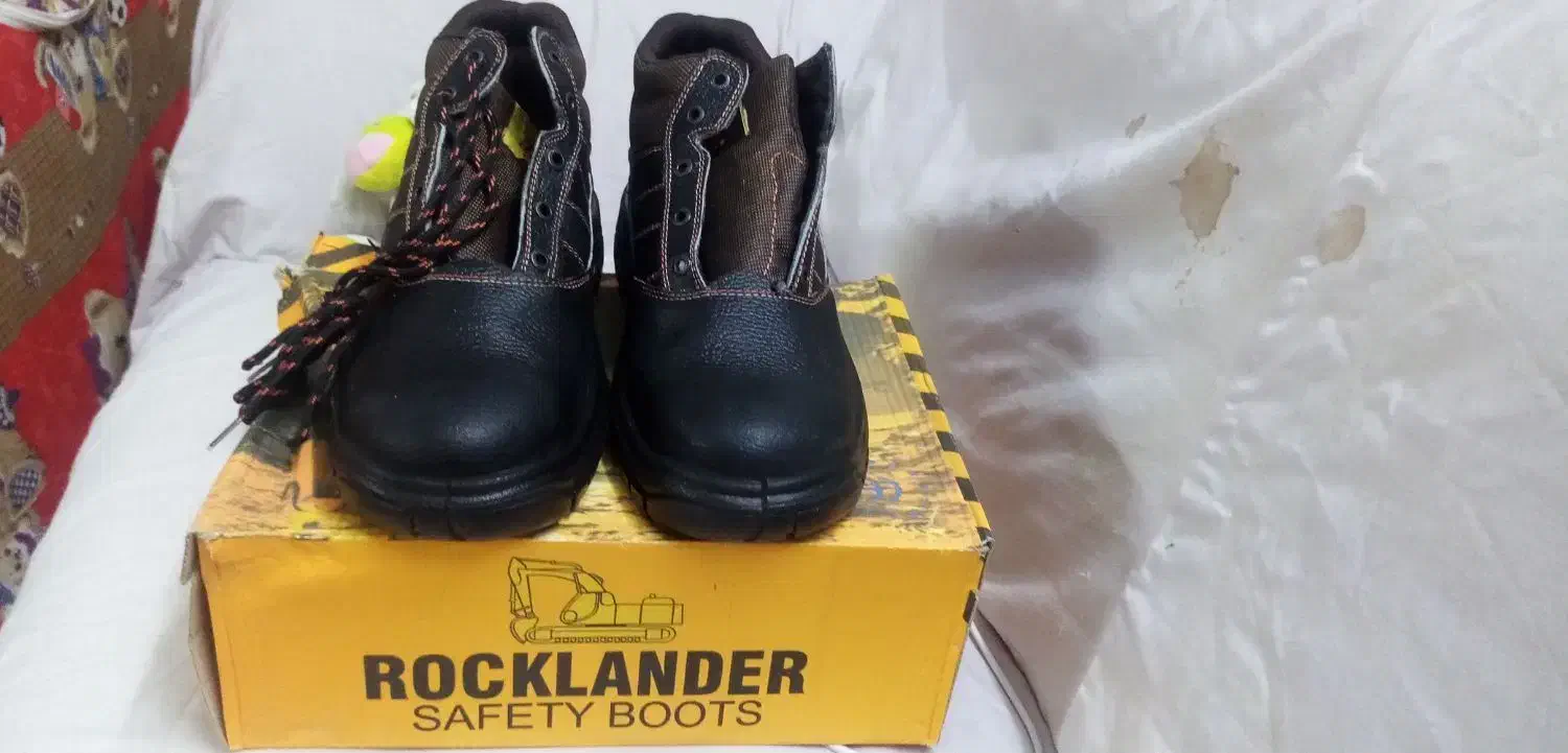 کفش ایمنی کلاه ایمنی گوشی ایمنی دستکش کار|ابزارآلات|مشهد, شهرک امام هادی (شهرک غرب)|دیوار