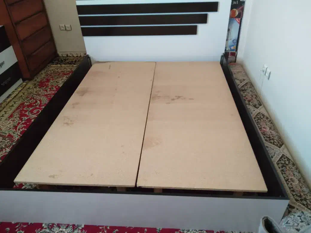 فروش/ تخت /دونفره ،MDf|تخت و سرویس خواب|صدرا-فارس, فاز ۲|دیوار
