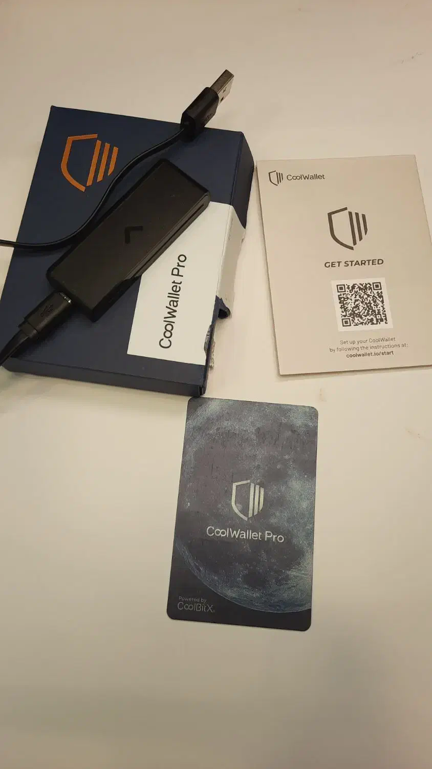 کیف پول ارز دیجیتال coolwallet pro|قطعات و لوازم جانبی رایانه|تبریز, |دیوار