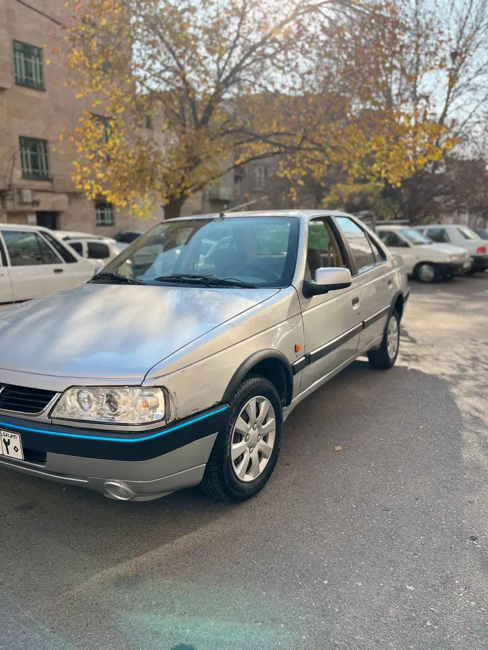 پژو ۴۰۵ اس ال ایکس مدل آخر ۸۷ بدون آفتاب سوختگی|خودرو سواری و وانت|تهران, جوادیه تهرانپارس|دیوار