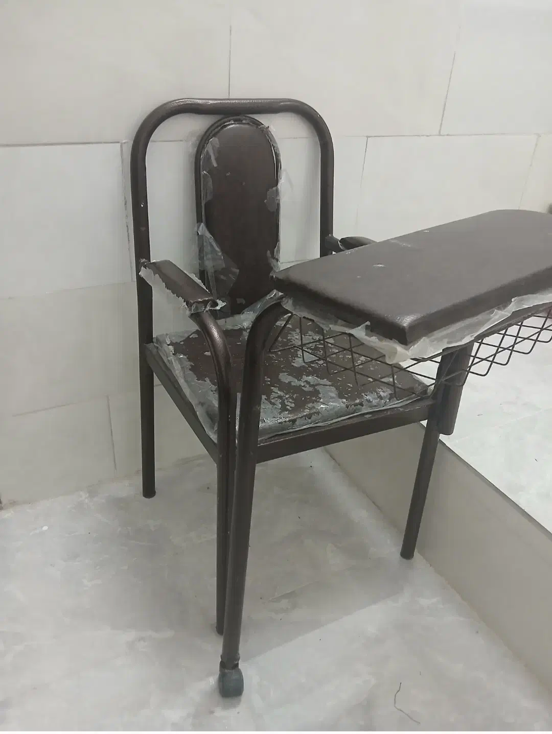 صندلی و میز نماز|صندلی و نیمکت|یزد, |دیوار