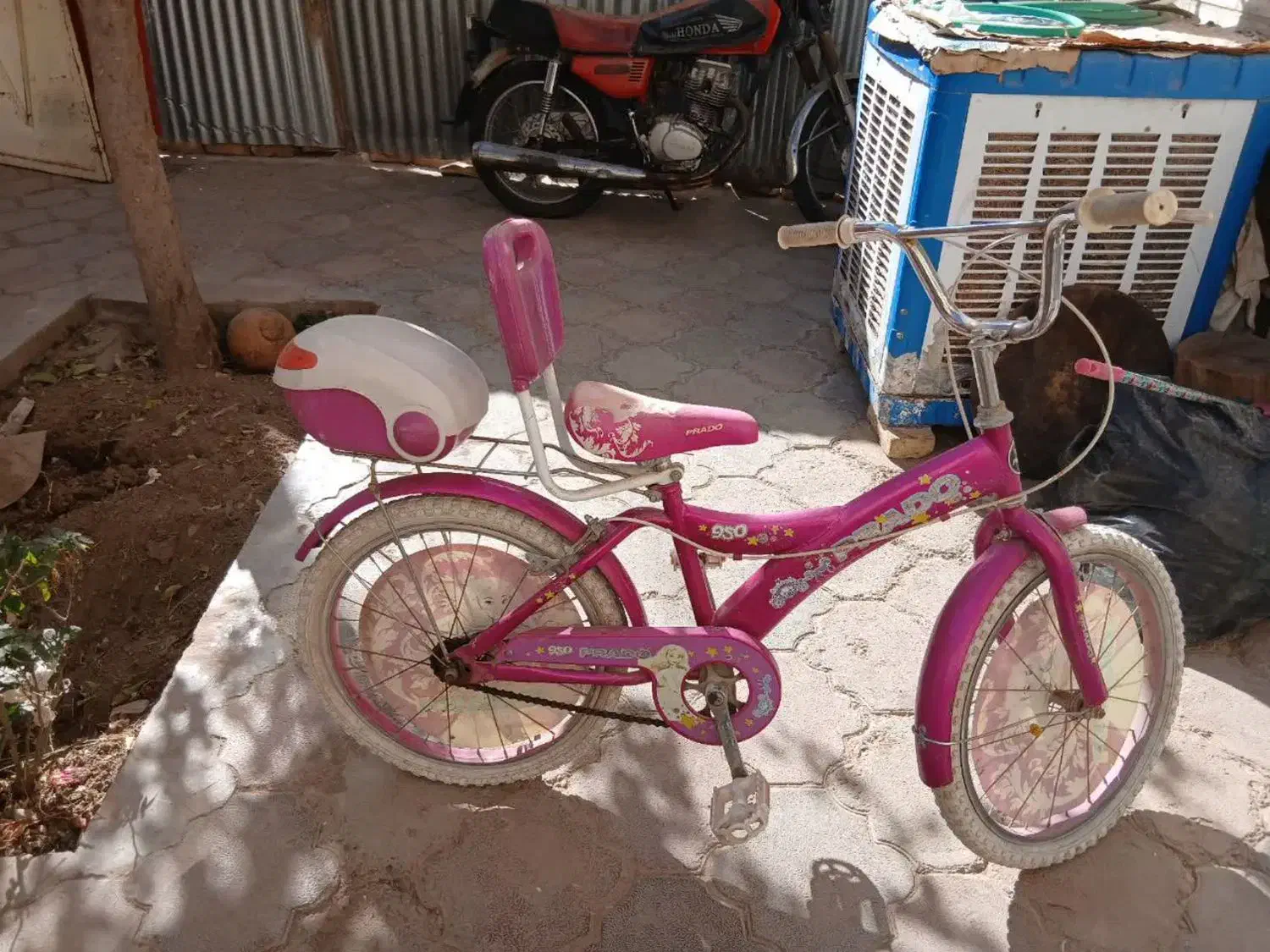 دوچرخه دخترانه سایز ۲۰|دوچرخه، اسکیت، اسکوتر|یزد, |دیوار