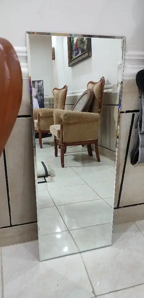 آینه نو|آینه|مسجد سلیمان, |دیوار