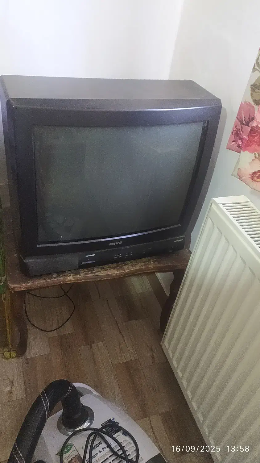 فروش تلوزیون|تلویزیون و پروژکتور|ملایر, |دیوار