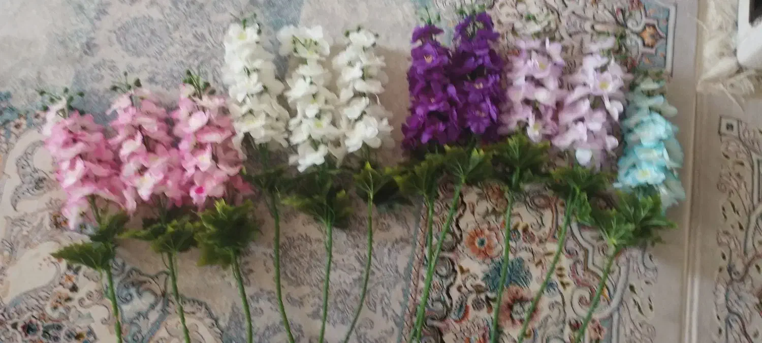 ۱۱شاخه گل همراه باگلدان|گل مصنوعی|بروجرد, |دیوار