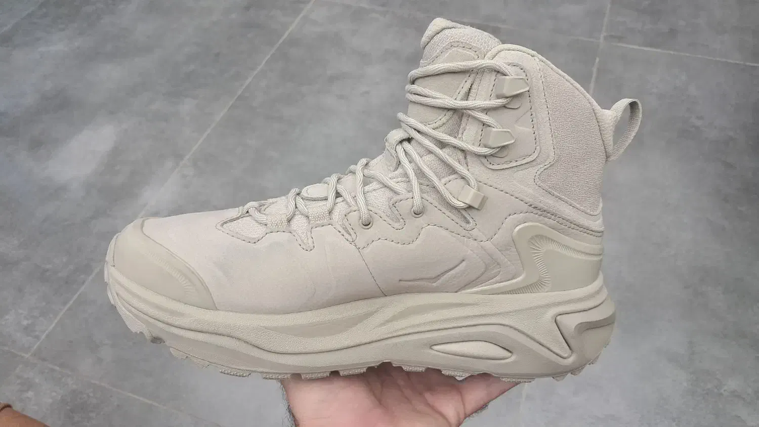 کفش هوکا اورجینال به ضمانت|کیف، کفش، کمربند|قزوین, |دیوار