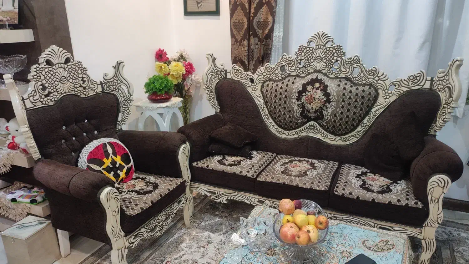 مبل سلطنتی ۷ نفره|مبلمان خانگی و میز عسلی|رودسر, |دیوار