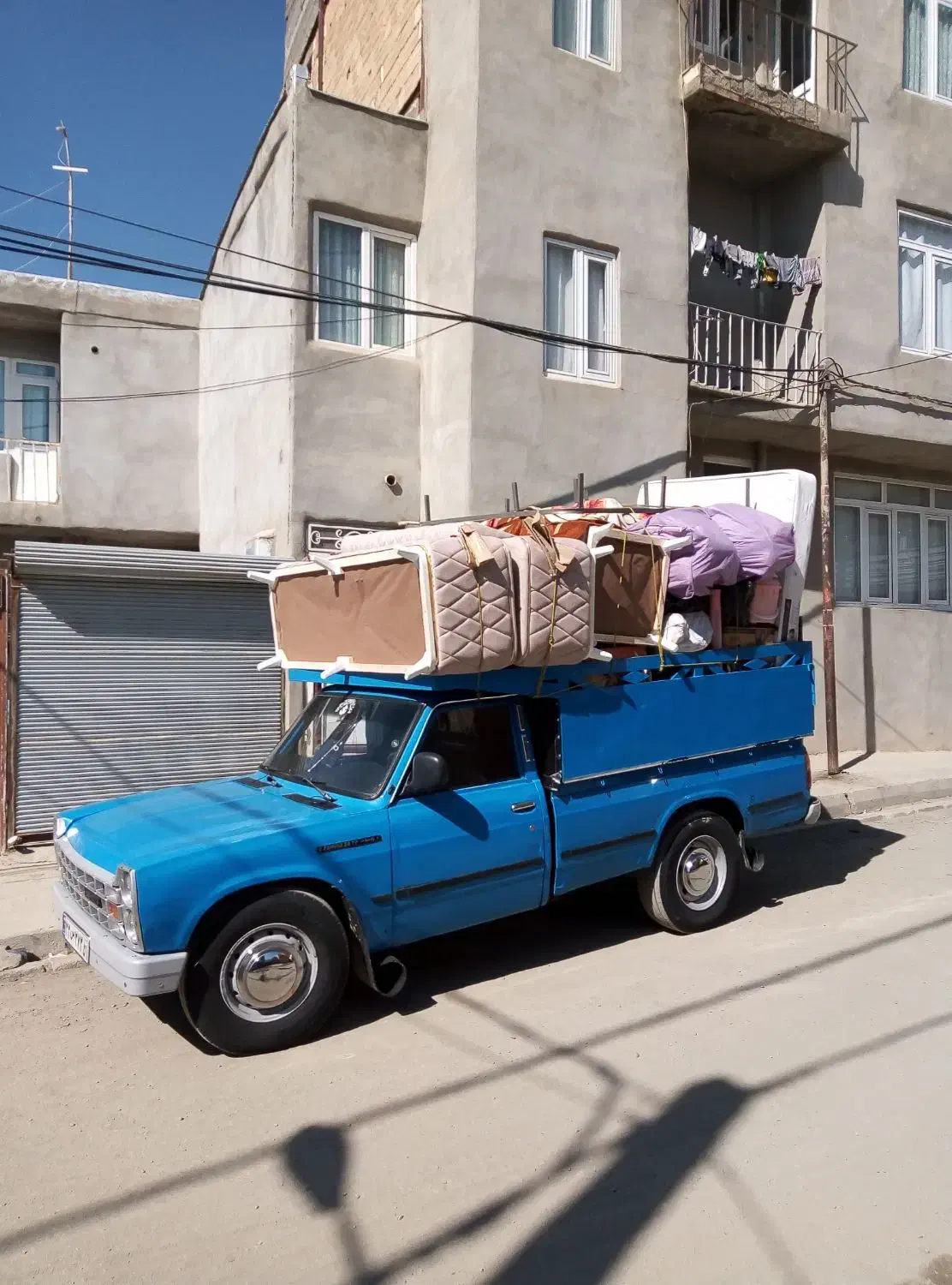 وانت تلفنی ونیسان با کارگرخالی وحرفه ای|خدمات حمل و نقل|سنندج, |دیوار