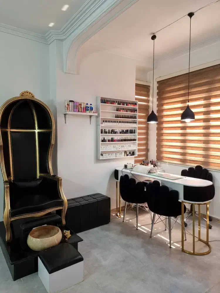 استخدام سالن زیبایی|استخدام درمانی، زیبایی، بهداشتی|تهران, نیروی دریایی|دیوار