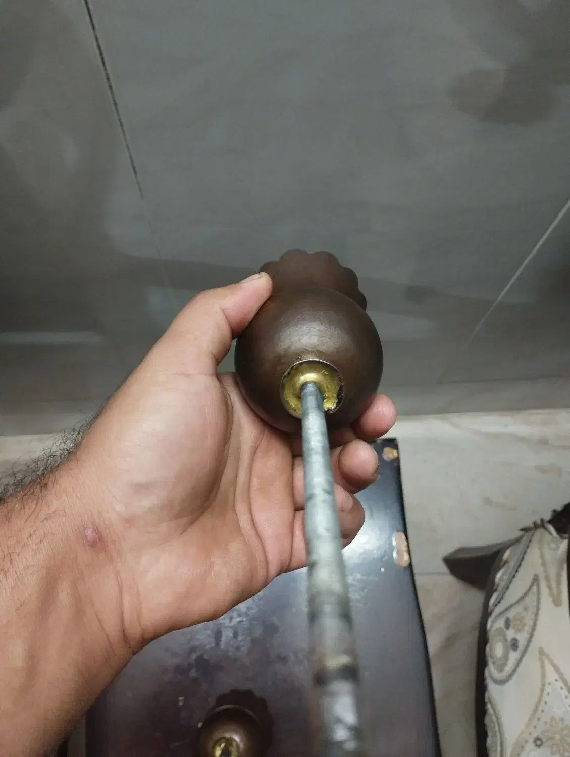 علامت (گلدان)|کلکسیون اشیاء عتیقه|اصفهان, شهرک امام زمان|دیوار