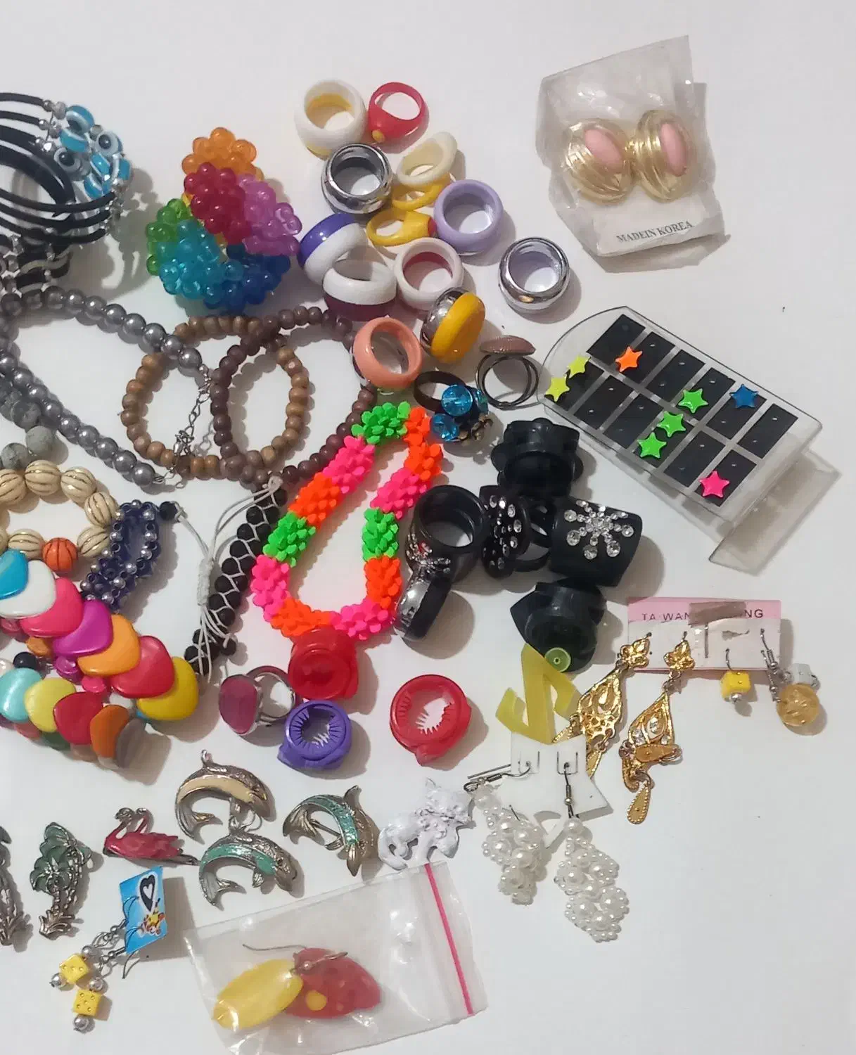 بدلیجات دخترونه پسرونه ۵۰۰۰ تومان|بدلیجات|نسیم‌شهر, |دیوار