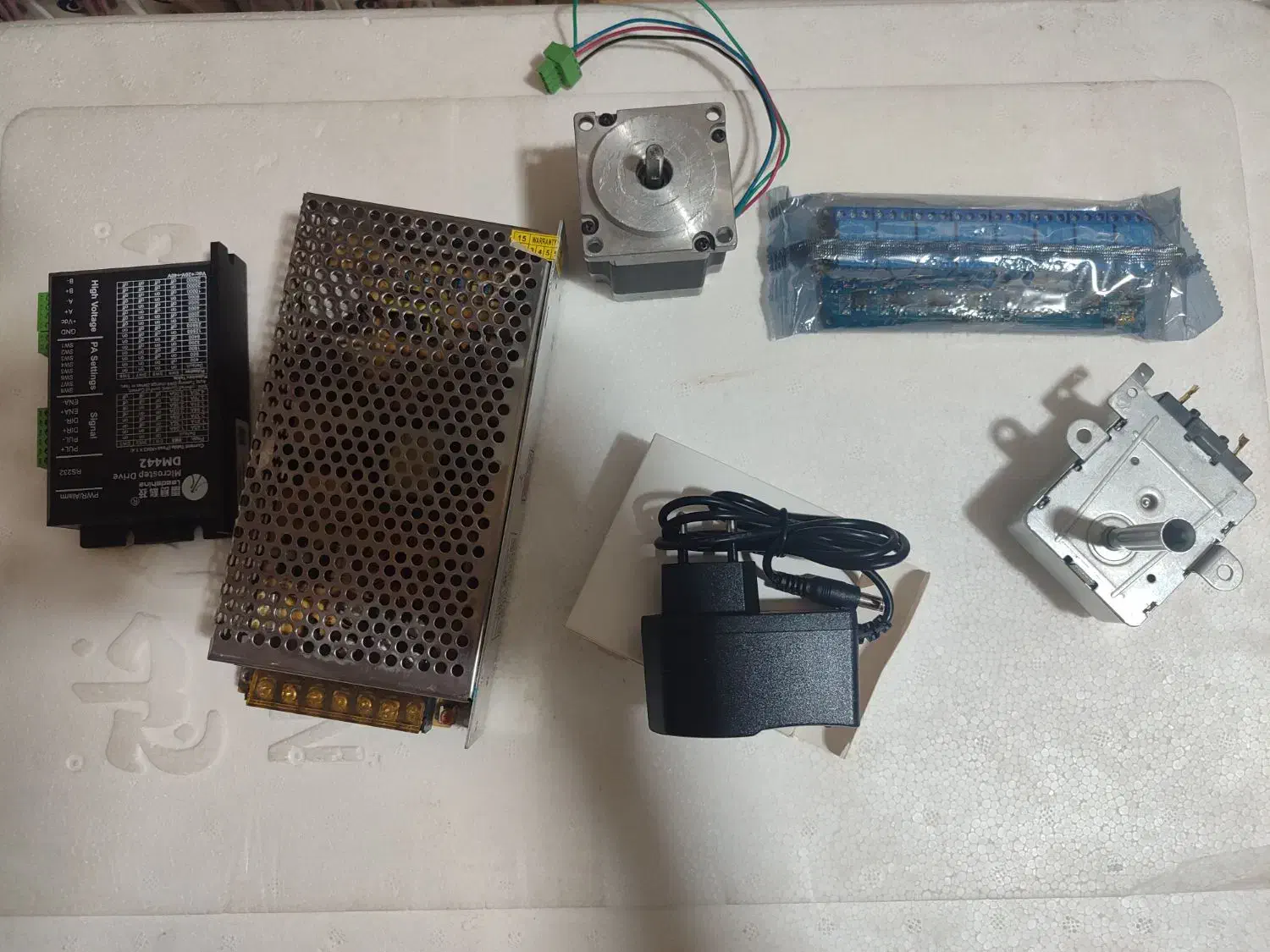 وسایل|لوازم جانبی حیوانات|اصفهان, طاحونه|دیوار