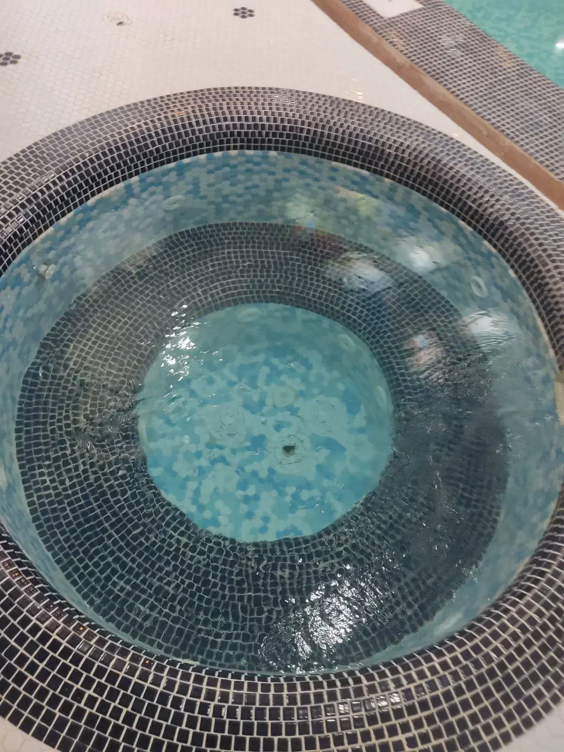 استخر آبگرم وجکوزی|غواصی و ورزش‌های آبی|علی‌آباد کتول, |دیوار