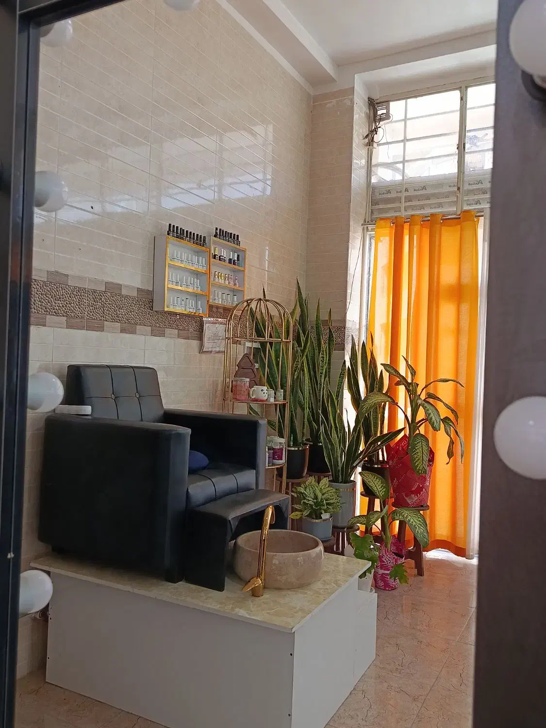 صندلی پدیکور|آرایشگاه و سالنهای زیبایی|گرمسار, |دیوار