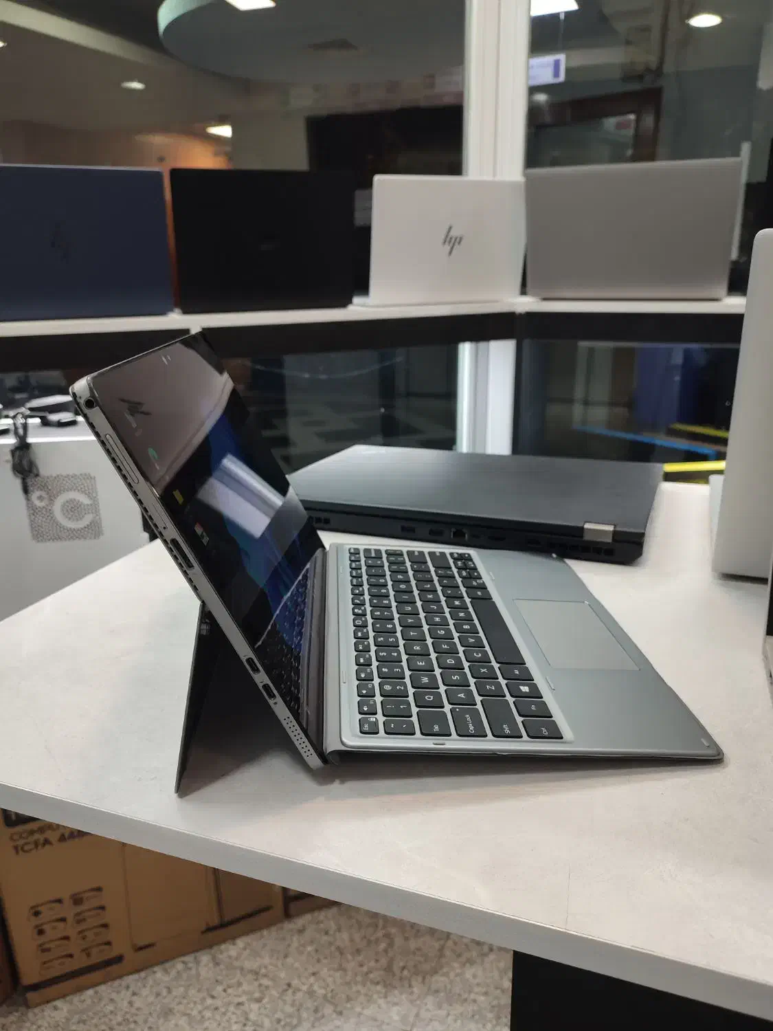 لپتاپ تبلت شو dell latitude 7200|رایانه همراه|تهران, فلسطین (میدان انقلاب)|دیوار
