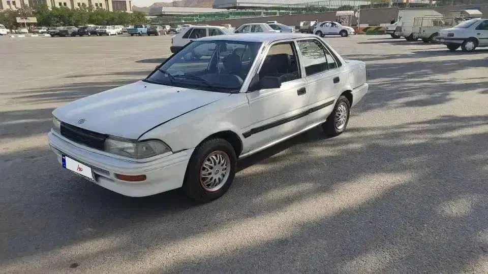 تویوتا کرولا ۹۱ ، رنگ سفید ، موتور ۱۳۰۰|خودرو سواری و وانت|مشهد, رضاییه|دیوار