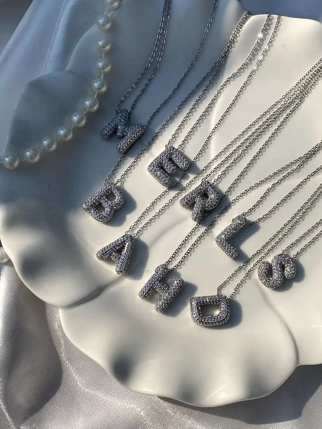 گردنبند حروف نگینی|بدلیجات|تهران, شهرک شریعتی|دیوار