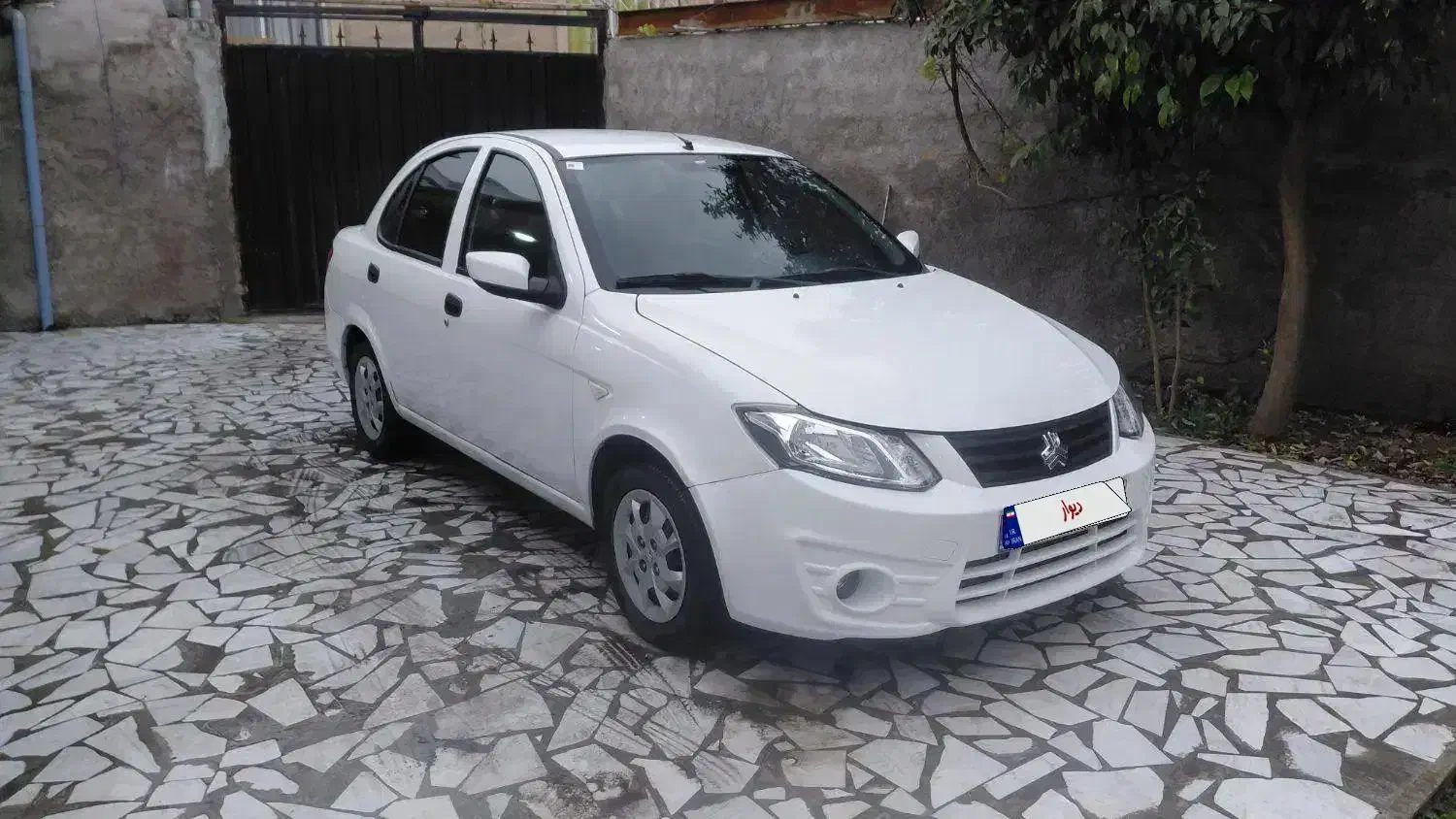 ساینا۱۴۰۰|خودرو سواری و وانت|رشت, توشیبا|دیوار