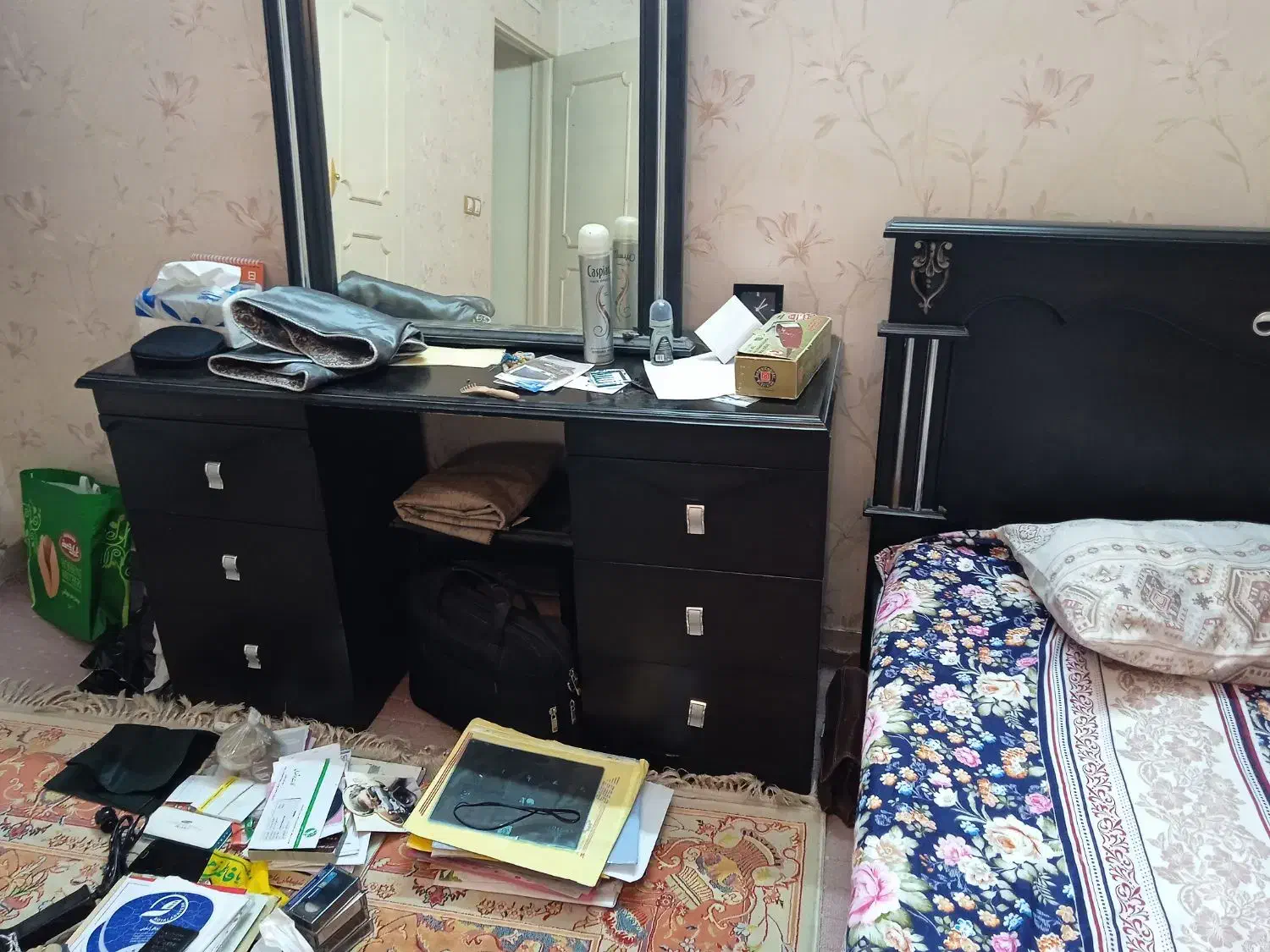 تخت خواب چوبی مشکی 160سانتیمتر|تخت و سرویس خواب|تهران, وردآورد|دیوار